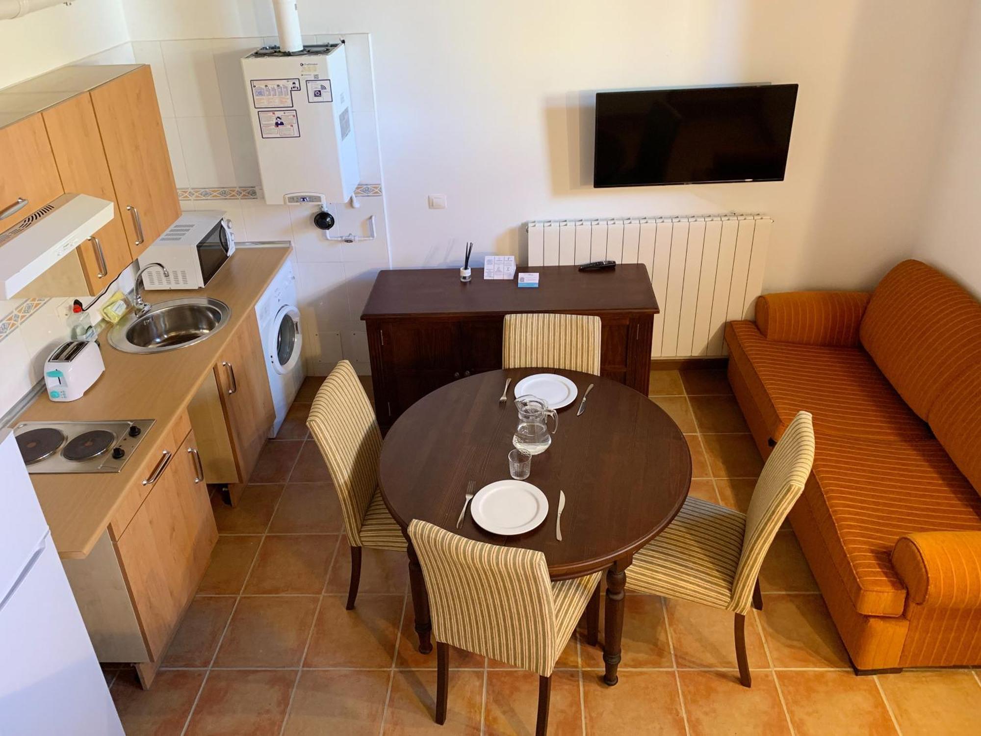 Apartamentos Jaca Mirador De Badaguas 3000 المظهر الخارجي الصورة