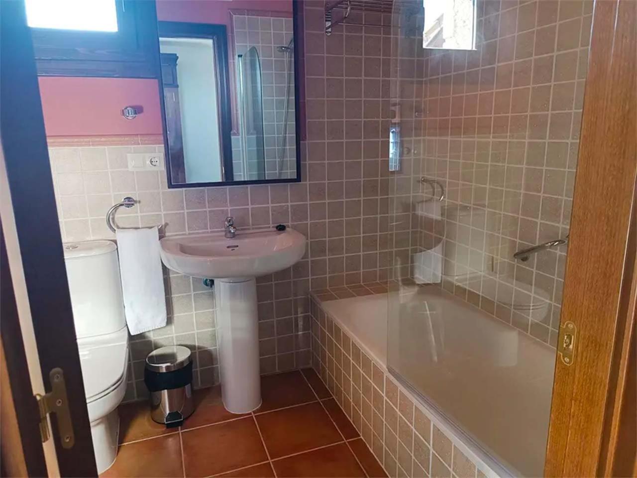 Apartamentos Jaca Mirador De Badaguas 3000 المظهر الخارجي الصورة